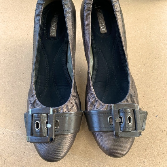 Nine West Buckle Front dress shoe - Picture 1 of 6